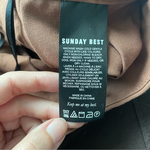 Sun-deh Sunday Best Aritzia Cognac Brown Olive Mini Pleated Skirt - Size 8 - Picture 7 of 8